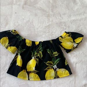 Off the shoulder Lemon 🍋 blouse